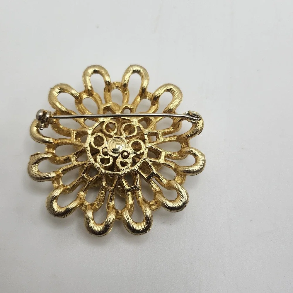 Vintage Gold Tone 3D Flower Brooch Open‎ Work